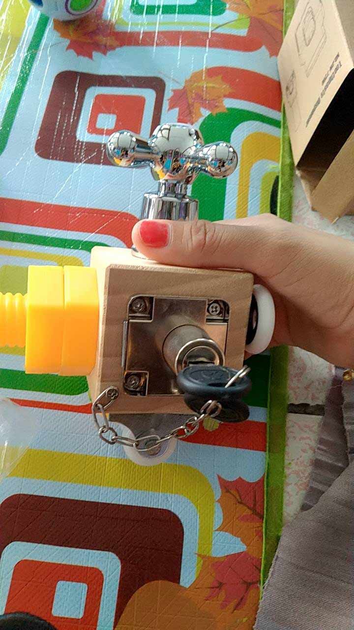 BusyCube, ένα διδακτικό παιχνίδι 7 σε 1 που διεγείρει όλους τους τομείς της ανάπτυξης ενός παιδιού - Image 10