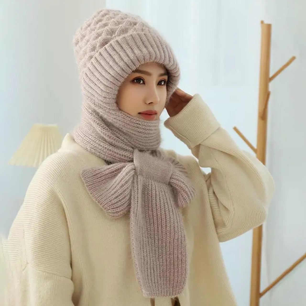 CapScarf, γυναικείο χειμερινό καπέλο με ραμμένο μαντήλι - Image 2