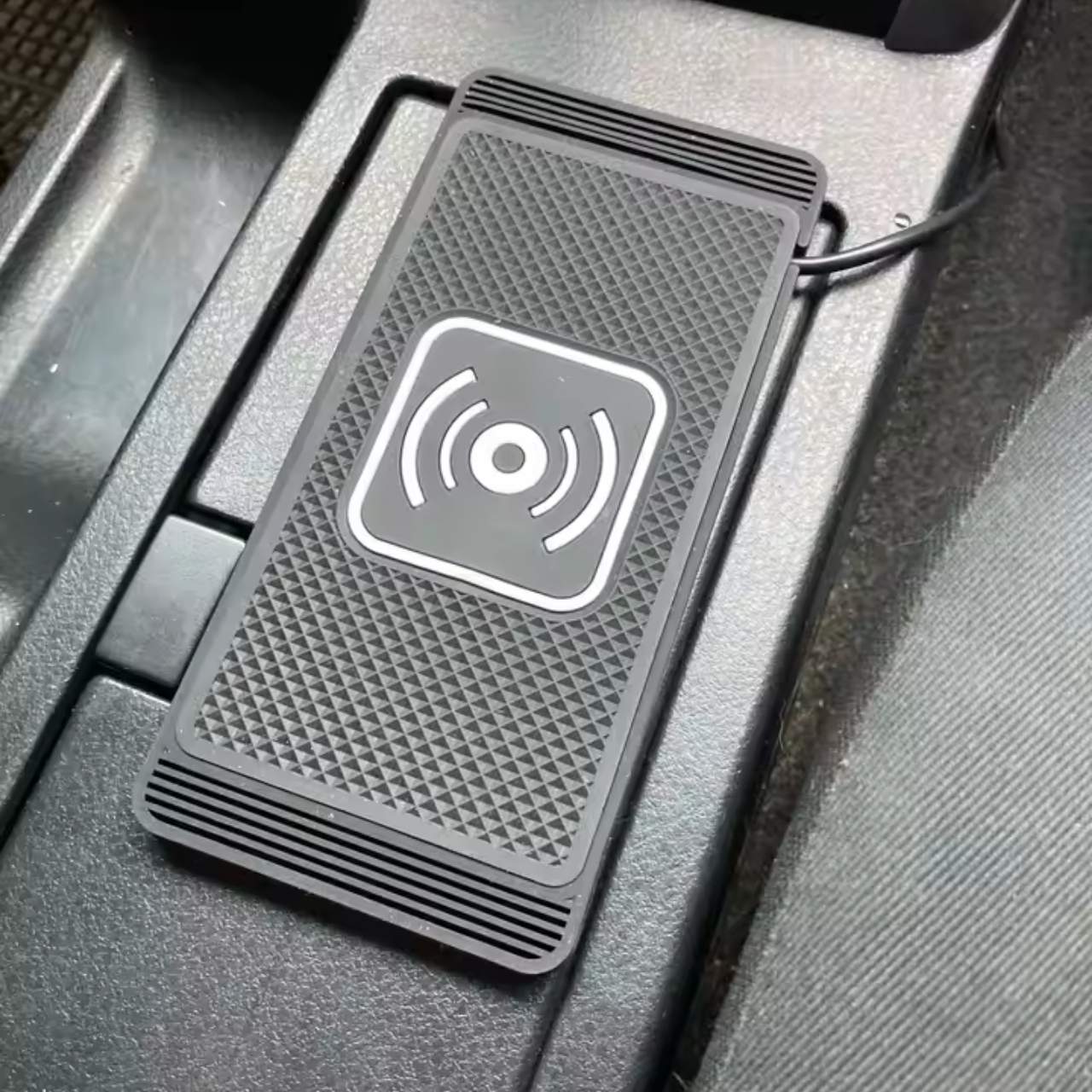 Βάση ασύρματης φόρτισης για τηλέφωνα, CarPad - Image 9