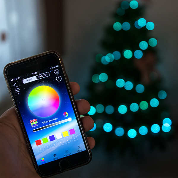 ChristmasLights, φωτιστικά γιορτής που μπορείτε να ελέγχετε με το smartphone σας - Image 2