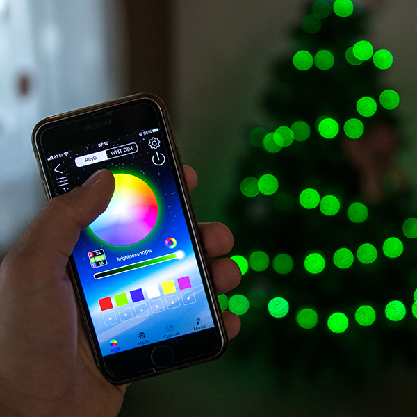 ChristmasLights, φωτιστικά γιορτής που μπορείτε να ελέγχετε με το smartphone σας - Image 3