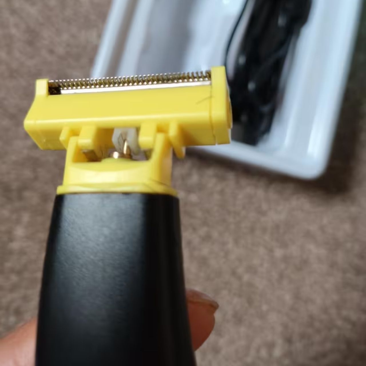 FullBodyShaver, ηλεκτρική ξυριστική μηχανή για γένια και σώμα - Image 9