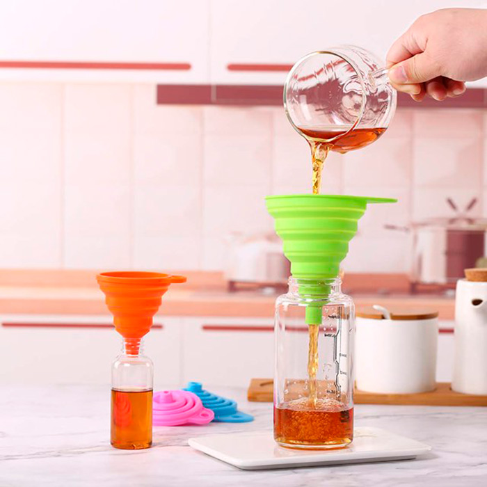 Funnel, ένα συμπτυσσόμενο σιλικονούχο χωνί για τη διανομή υγρών και άλλων τροφίμων - Image 5