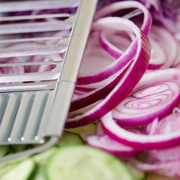 MultiSlicer, πολυλειτουργικός φρέσκος κοπτήρας λαχανικών με εργονομική λαβή και 3 διαφορετικές λεπίδες - Image 2