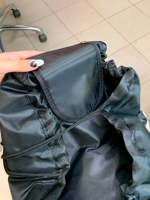 Pouch, μια τσάντα γυναικεία για την αποθήκευση διάφορων αξεσουάρ - Image 10